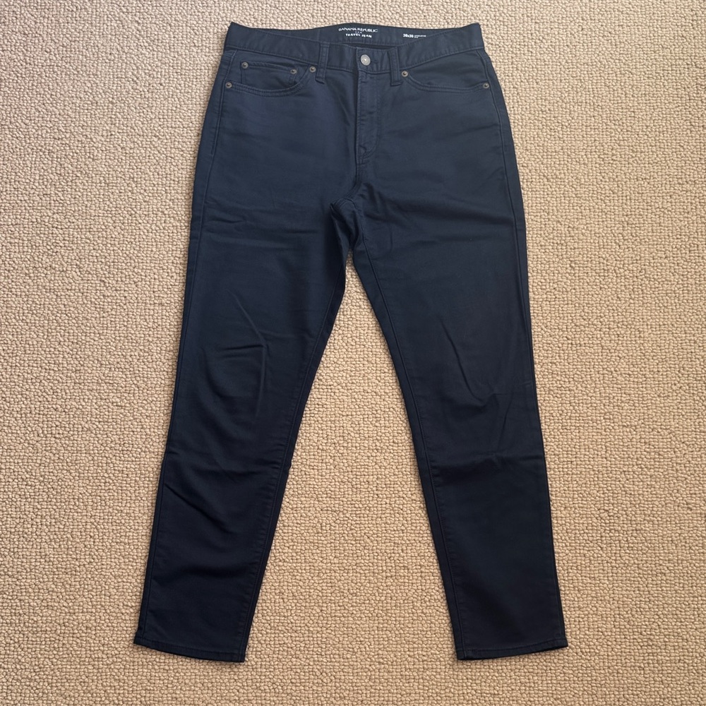 Banana Republic Men's Dark Blue Travel Jean Athletic Fit 30x30